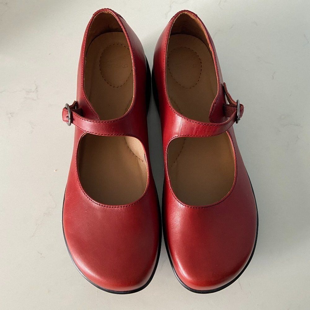 New Dansko Diana Size 38 Red Mary Jane Shoes w/o box
